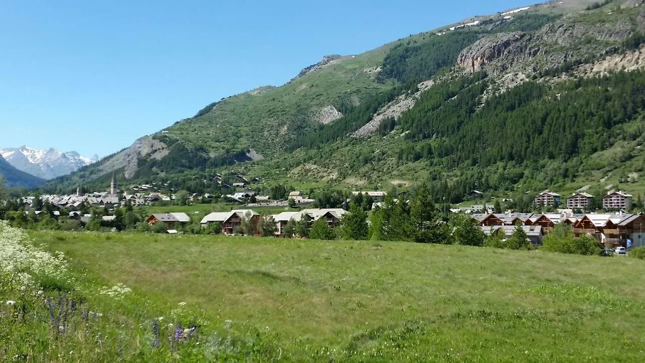 Les Sept Etoiles Apartment Le Monetier-les-Bains France